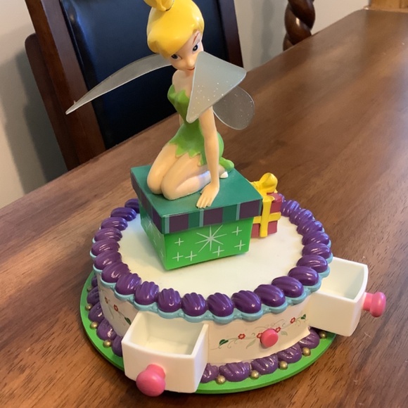 Vintage Tinkerbell Music Box Disney Wind Up Cake Presents - Picture 5 of 7
